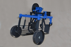 Картофелекопатель мех-ный КМ-3 (двухэксцентриковая)АМГ