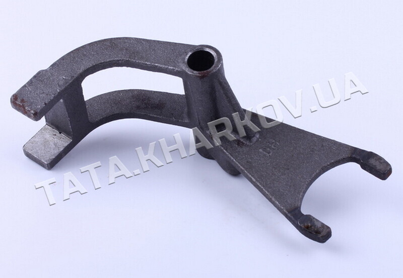 Вилка переключения шестерни повышающей/понижающей передачи на редуктор мотоблока с двигателем R180/R190/R195