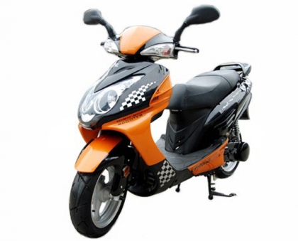 куплю скутер с объёмом цилиндра 150 кубов