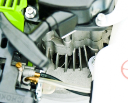 Бензокоса Кедр БГ-3700 (3 ножа, нитевая головка)