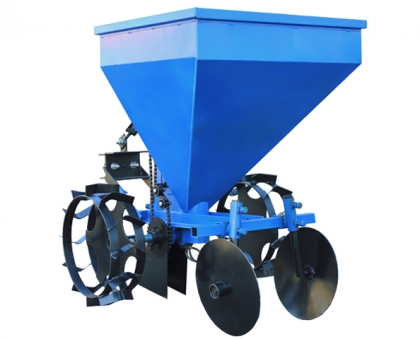 картофелесажалка на мототрактор