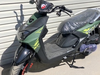 Скутер FORTE BWS-R 150CC зелено-чорний