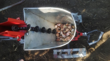  Сажалка для чеснока 1-рядная ручная \\\\\\\\\\\\\\\\\\\\\\\\\\\\\\\\\\\\\\\\\\\\\\\\\\\\\\\\\\\\\\\