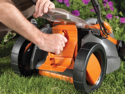 Газонокосилка электрическая Flymo Pac a Mow